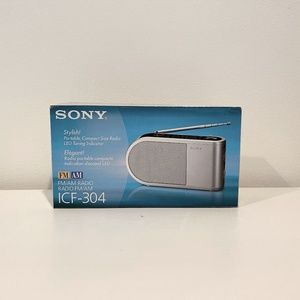 Portable SONY FM/AM Radio (ICF-304) (NIB)